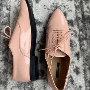 Pink nude Oxford shoes